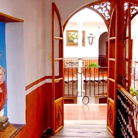 Hotel Reyna Soledad Zacatecas Interior foto